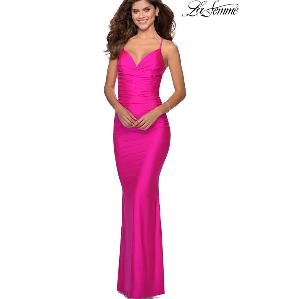 New La Femme Size 2 Plunging V-Neck Ruched Sheath Prom Dress Neon Pink **Stains*